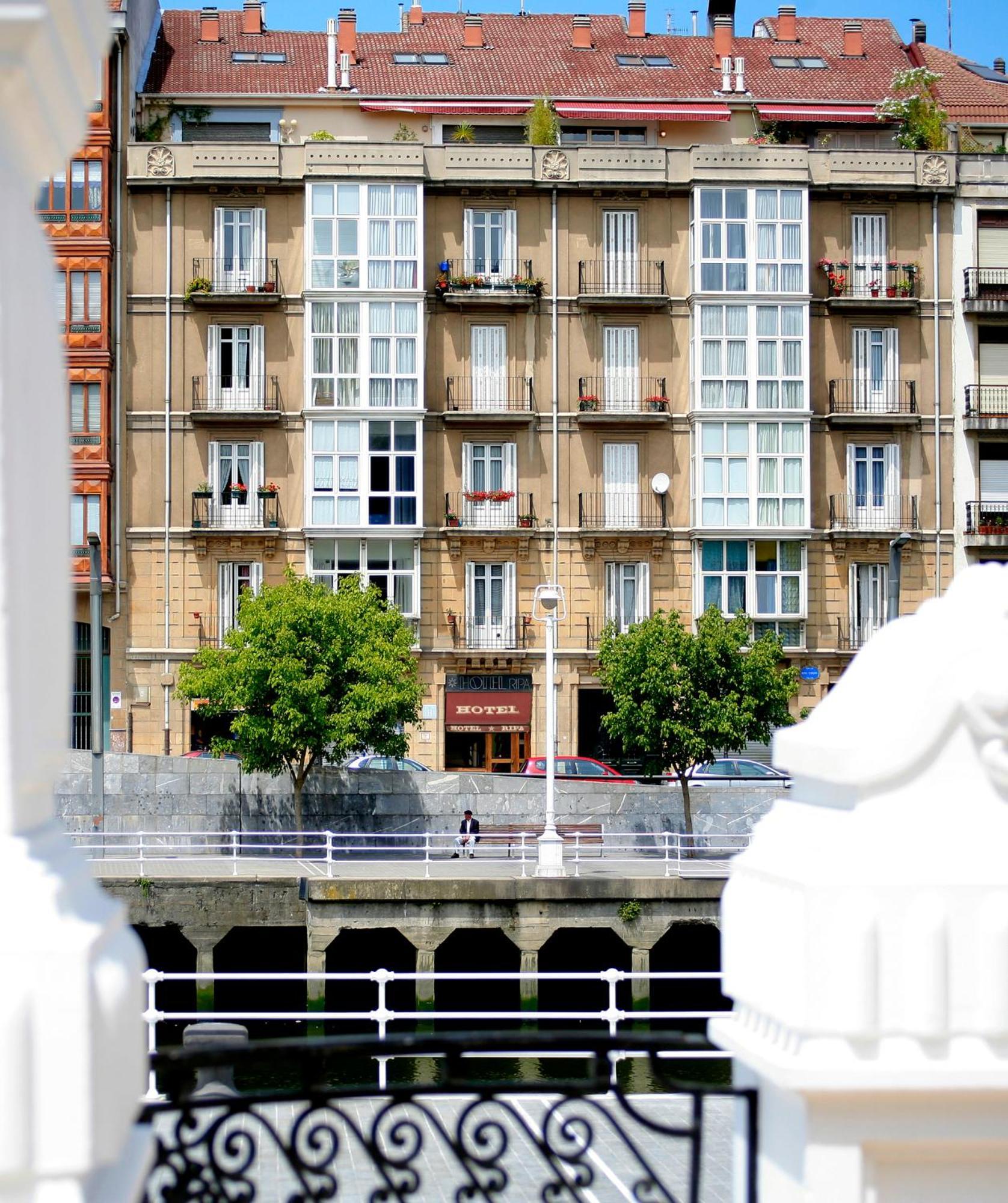 Hotel Ripa Bilbao Exterior foto